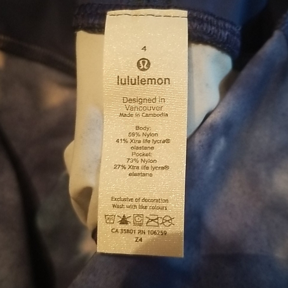 Lululemon Tie Dye Brand New! NEVER WORN Leggings - Picture 4 of 4